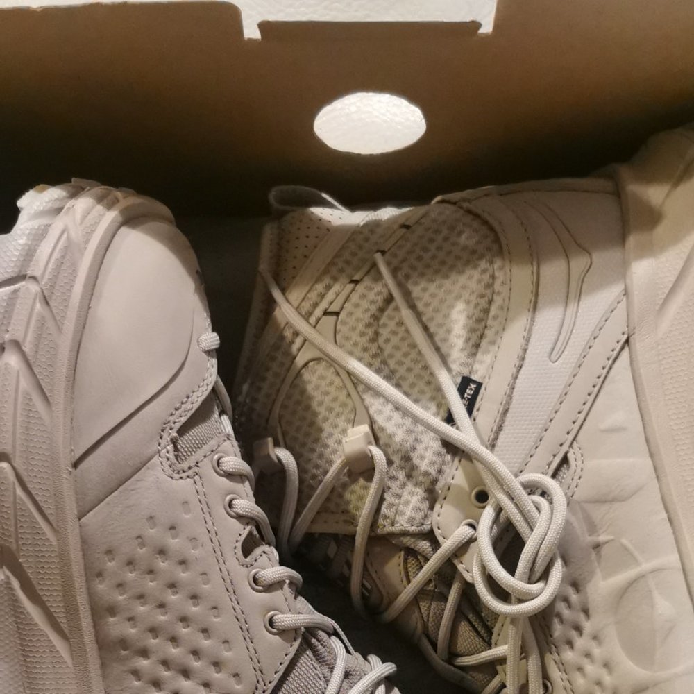 Hoka One One Tor Ultra Hi2 New US10.5M Taupe